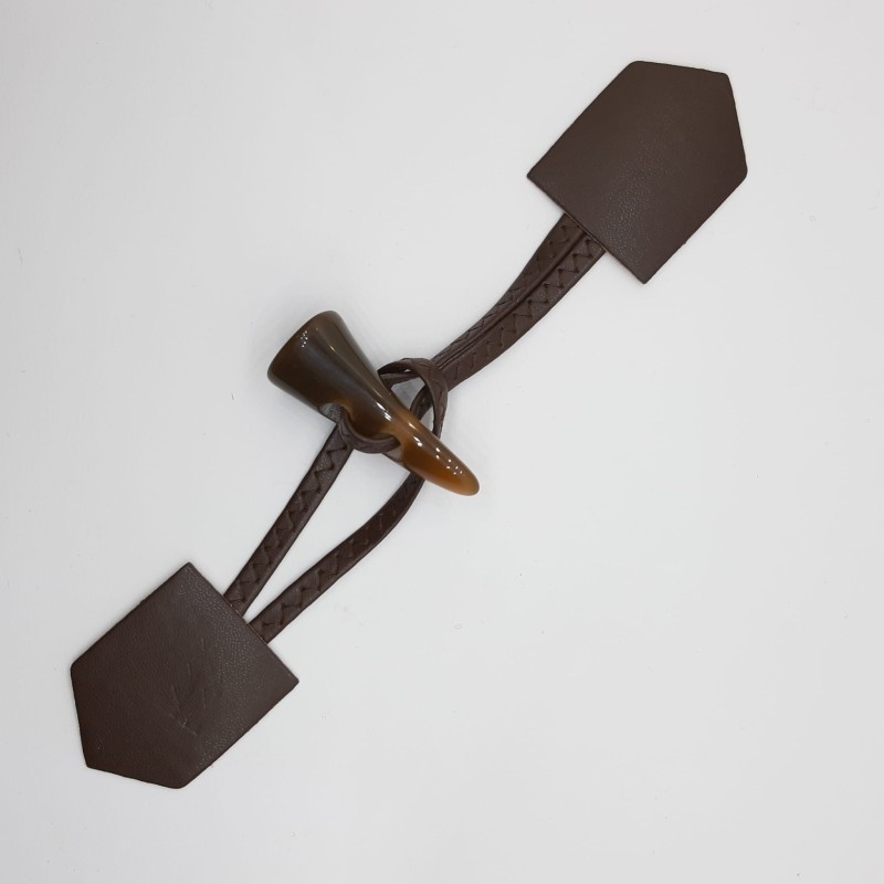 Cierre piel para trencas marrón