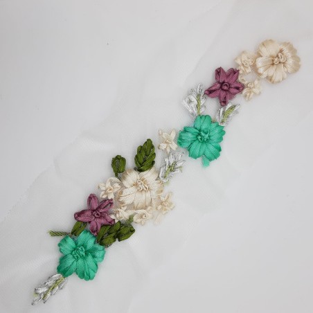 Aplicación floral fantasía verde mar. 