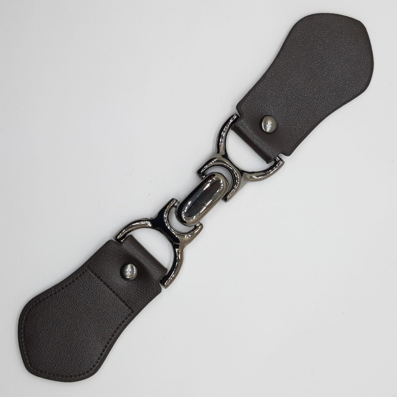 Broche trenca marrón pavonado