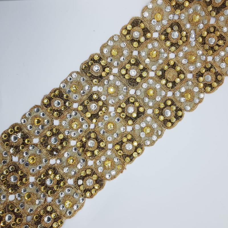 Galón fantasía dorado brillante. 