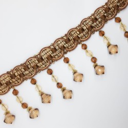 Fleco piedras de cristal con galón bordado