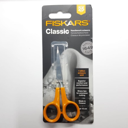 Tijera Fiskars de 13 cms especial precisión