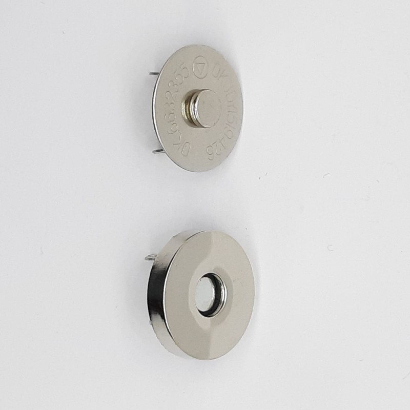 Broche cierre imán plata con pinzas 