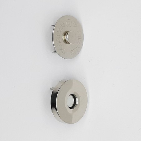 Broche cierre imán plata con pinzas 