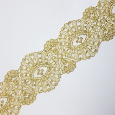 Entredos encaje tul bordado dorado 7 cms