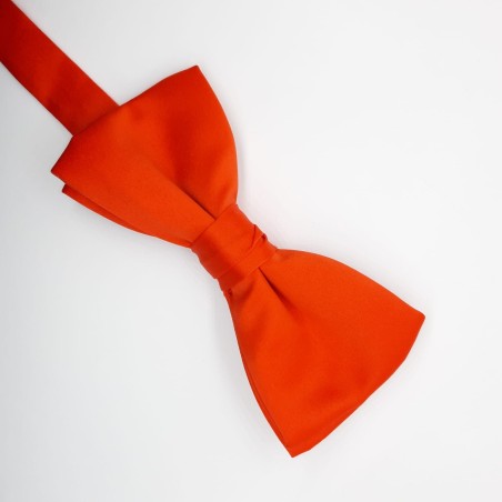 Pajarita caballero clásica con regulador roja