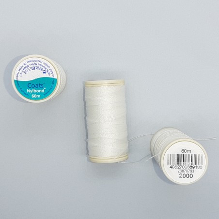 Hilo Coats Nylbond extrafuerte y elástico para coser color 2000 blanco