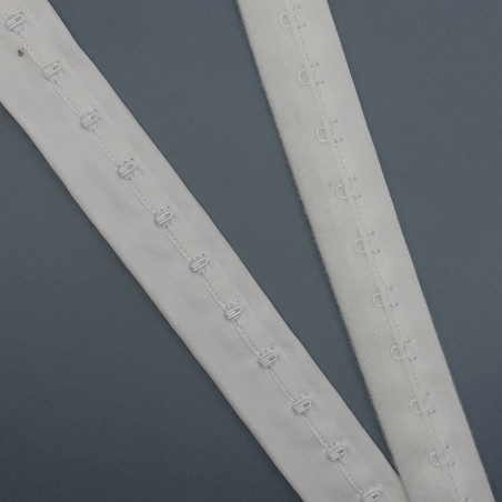 Cinta corchetera una fila blanca para lencería y corsetería 