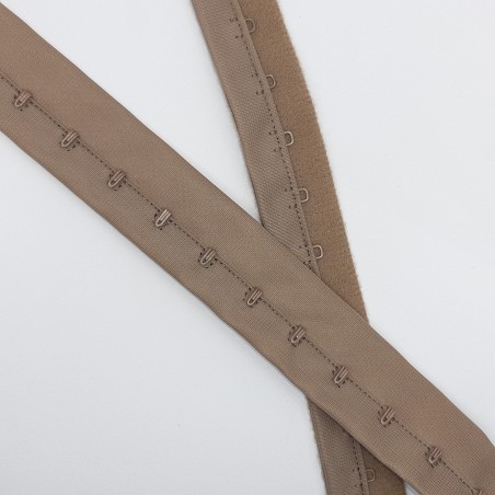 Cinta corchetera una fila visón para lencería y corsetería 