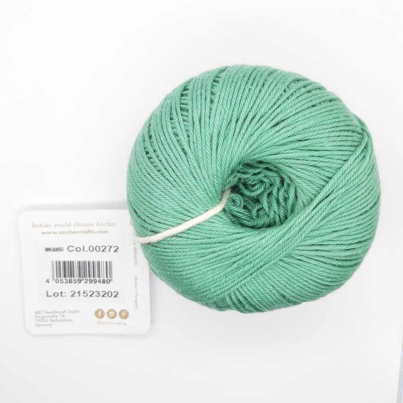 Ovillo Anchor 100% algodón. Hilo perlé mate para prendas delicadas de bebe.