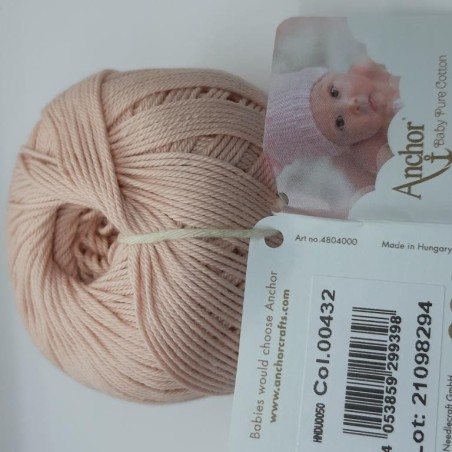 Ovillo Anchor 100% algodón. Hilo perlé mate para prendas delicadas de bebe.