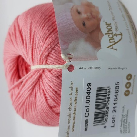 Ovillo Anchor 100% algodón. Hilo perlé mate para prendas delicadas de bebe.