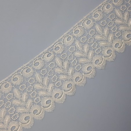 Encaje guipur blanco de 6 cms.