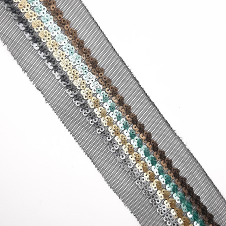 Galón pasamanería fantasía con lentejuelas de color.