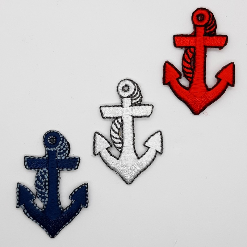 Aplicación marinera de ancla bordada termoadhesiva. 