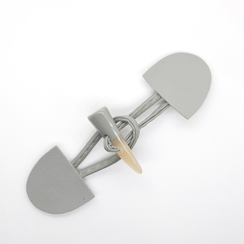 Broche cierre trenca o chamaco polipiel infantil color gris de 11 cms.