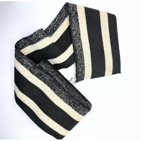 Patente elástica cinturilla, puños y bajos. Especial pantalones y faldas.