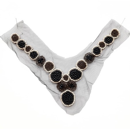 Aplicación cuello abalorios de madera 