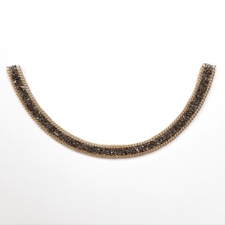 Cuello termoadhesivo con piedras de cristal decorativo