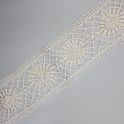 Puntilla entredos encaje de bolillo hecho a mano blanco roto 2