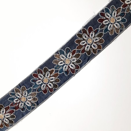 Galón pasamanería vaquero de 8 cms con flores bordadas decorativas