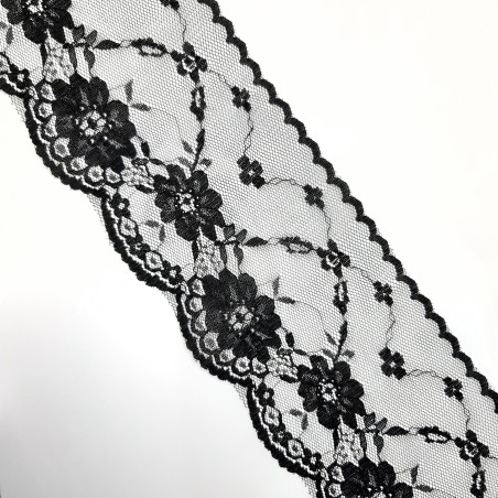 Encaje nylon negro con flores decorativas de 9 cms