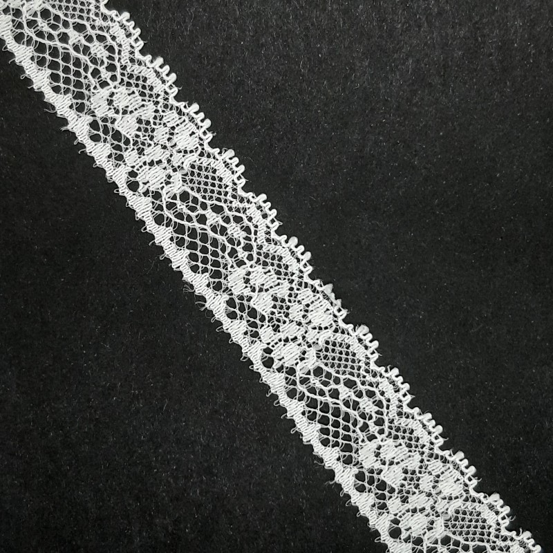 Juego entredos y encajes de nylon color beige con flores especial ceremonias