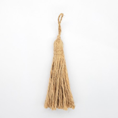 Borla de yute saco 7 cms color natural.