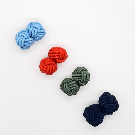 Gemelos botón pasamanería. Adorno ideal para camisas y blusas.