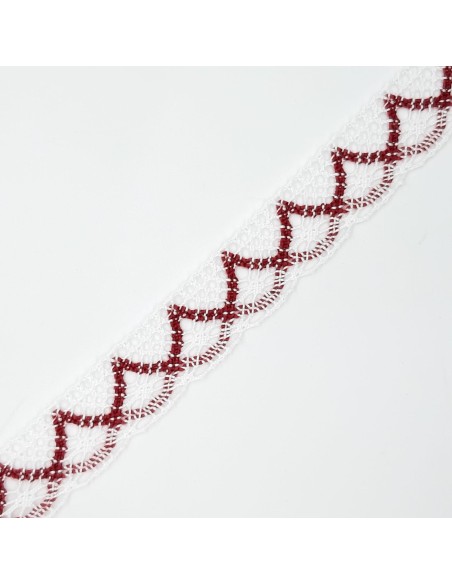 Encaje bolillo color blanco y burdeos de  2 cms
