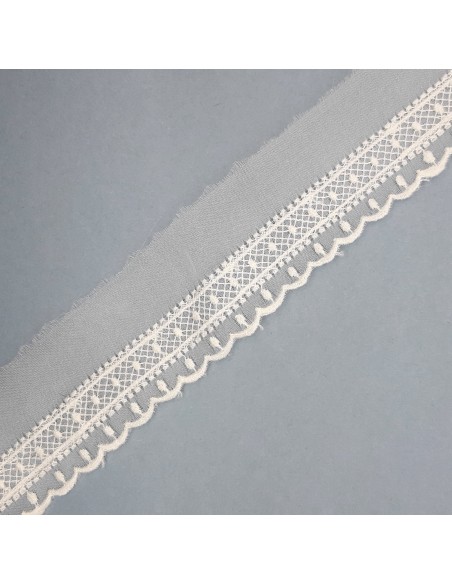 Encaje tul bordado plumeti de 3,5 cms y color marfil 