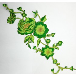 Aplicación termoadhesiva flor verde