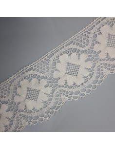 Encaje de bolillo flor 10 cms color negro 2