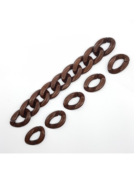 Pieza eslabón cadena de color marrón decorativa