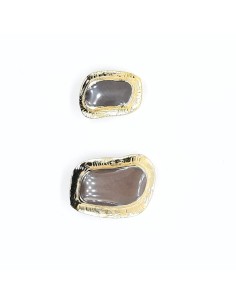 Botón marrón con filo dorado decorativo  2