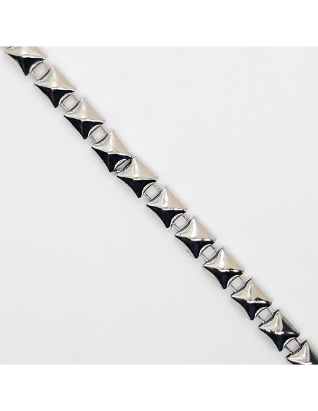 Cadena tachas de acero plateada 