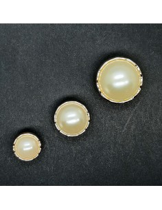Botón perla filo dorado estilo Chanel