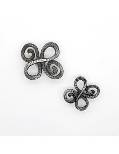 Botón metálico diseño flor dorado 2