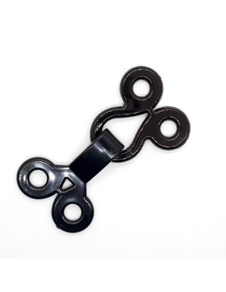 Cierre corcheta negra plástica decorativa. 