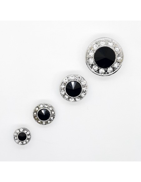 Botón negro elegante con pedrería 