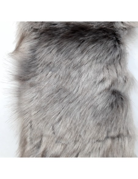 Pelo ecológico decorativo de color gris de 20 cms
