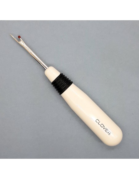 Descosedor Clover para cortar hilos de costura y ojales con facilidad 