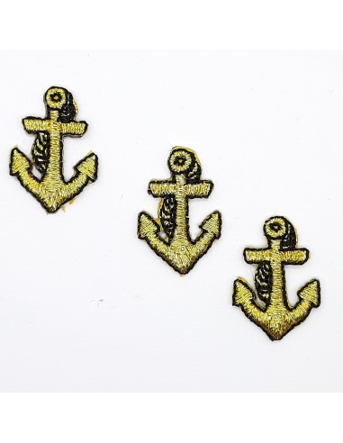 Aplicación ancla bordada metalizada color oro termoadhesiva