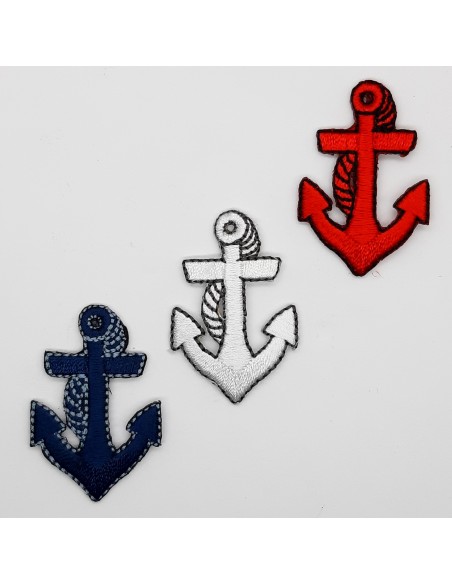 Aplicación marinera de ancla bordada termoadhesiva. 