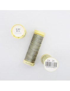 Hilo metalizado Gütermann plata. 2