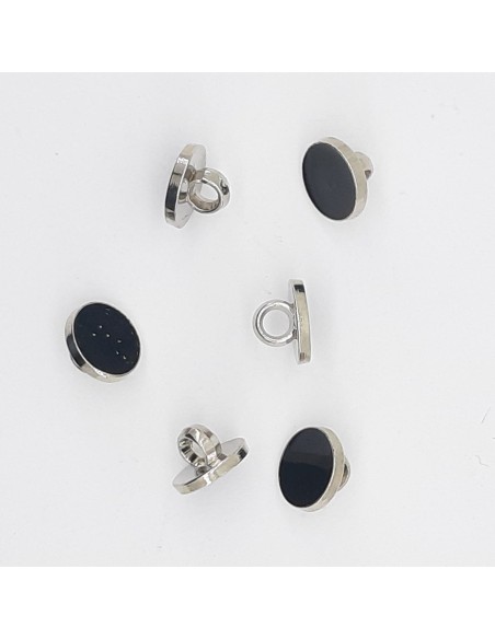 Botón esmaltado negro filo plata con pie. Fabricación nacional.