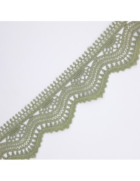 Encaje guipur algodón de color verde mate de 6 cms