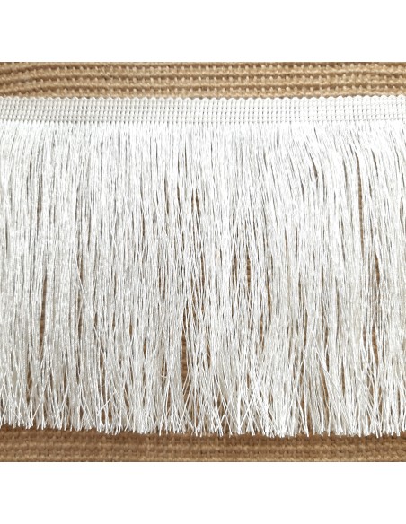 Fleco torzal de seda con suave brillo color crudo de 15 cms