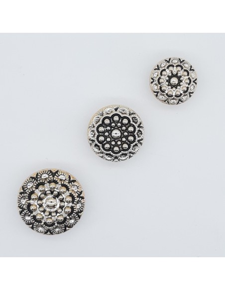 Botón metalizado filigrana color dorado