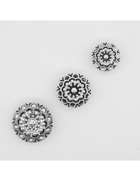 Botón metalizado filigrana color plata